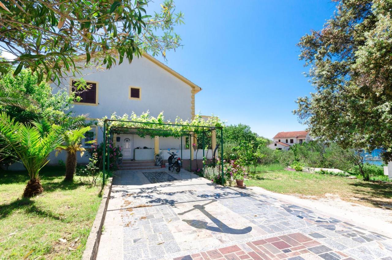 Apartments Zorka Kampor Dış mekan fotoğraf